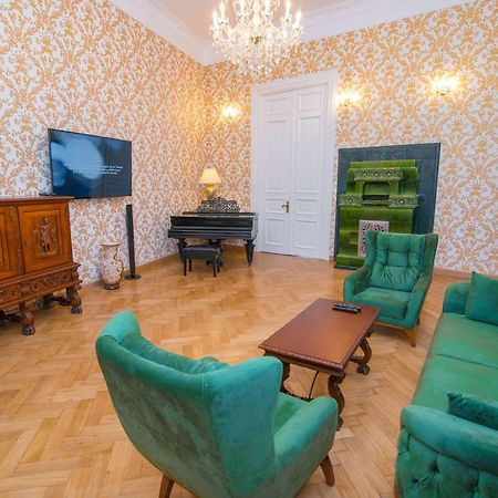 Solo Apartment In City Center Tiflis Exterior foto