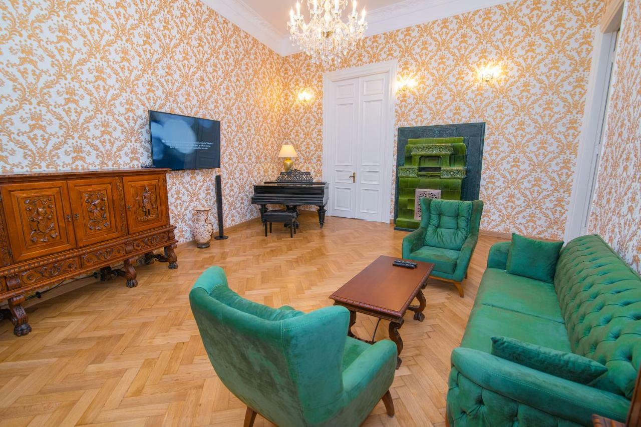 Solo Apartment In City Center Tiflis Exterior foto