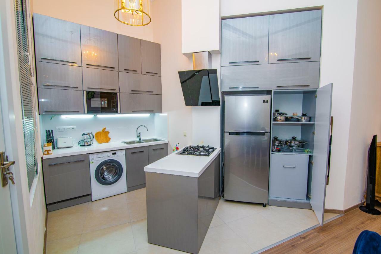 Solo Apartment In City Center Tiflis Exterior foto