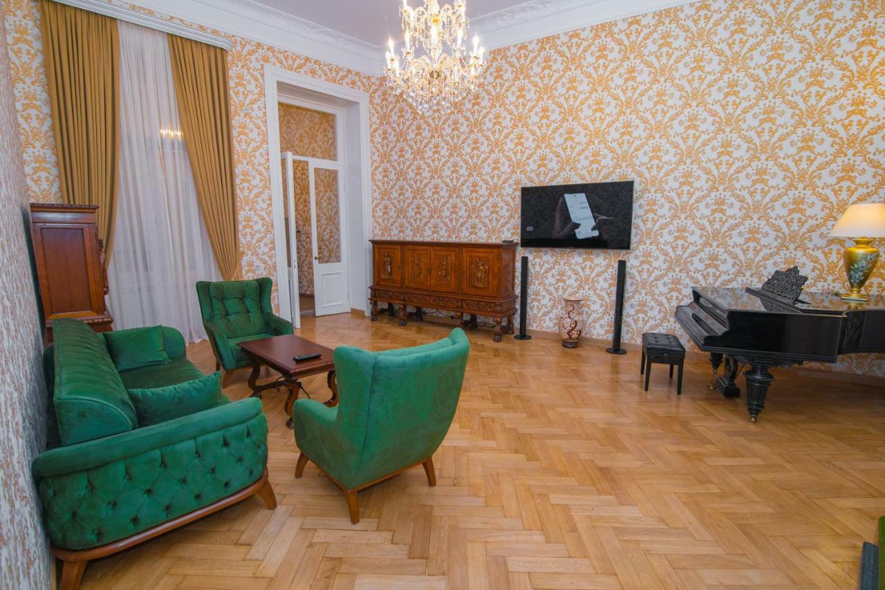 Solo Apartment In City Center Tiflis Exterior foto