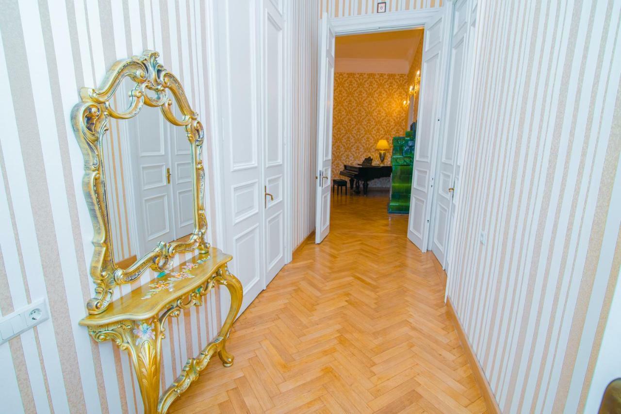 Solo Apartment In City Center Tiflis Exterior foto