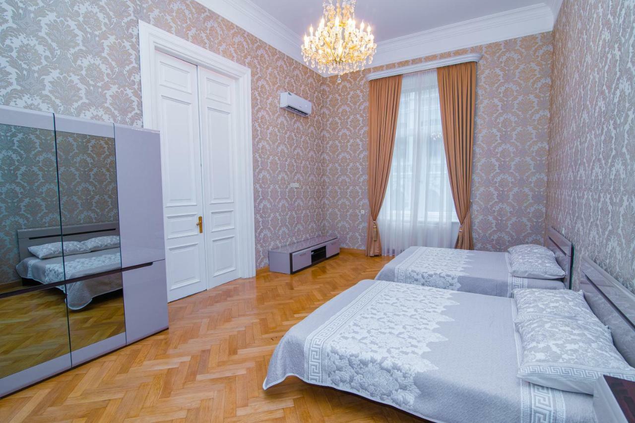 Solo Apartment In City Center Tiflis Exterior foto
